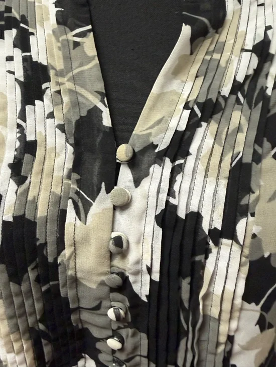 Banana Republic Floral Blouse Small Sheer Pleated Button Boho Tie Waist Top - Picture 3 of 11